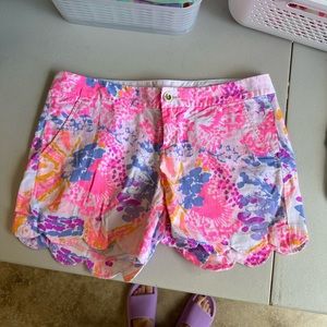 Lilly Pulitzer Buttercup Shorts, size 6